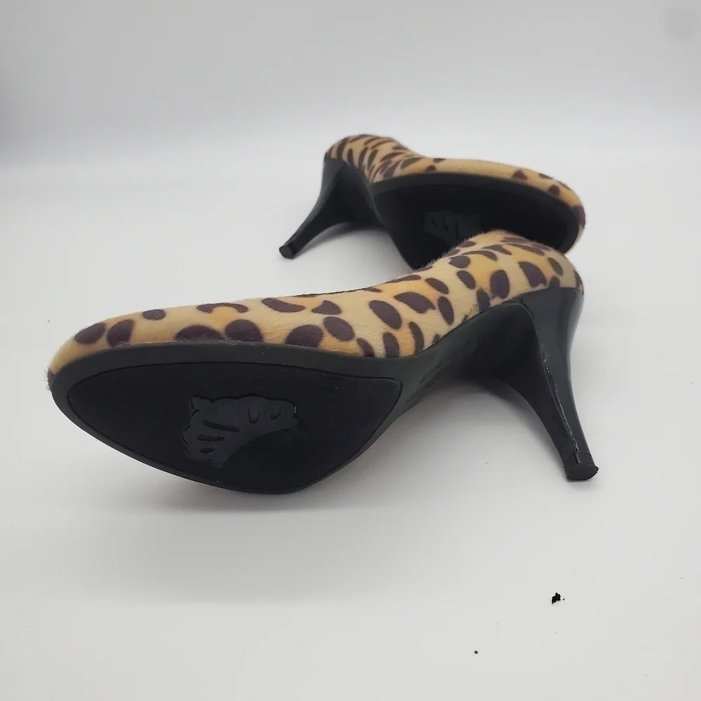 Fergalicious Utopia Leopard Print Faux Fur Pumps Women’s Size 7M Shoes